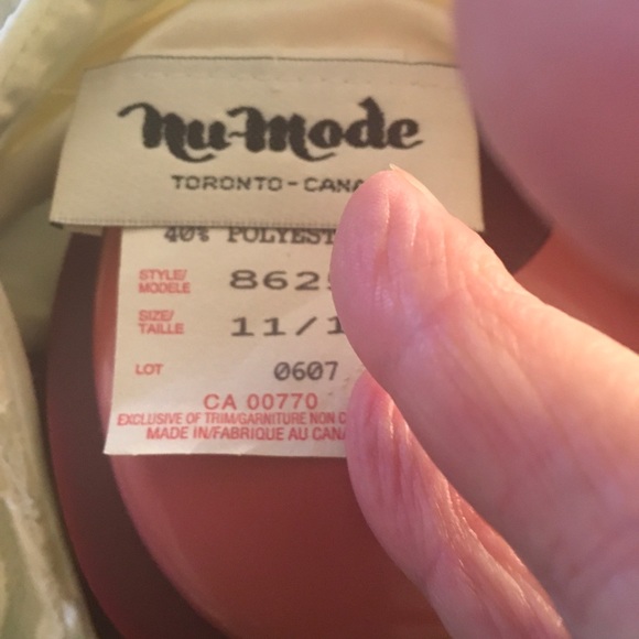 Elegant Sparkling gold/beige  Nu Mode Lace Top - Size 10 - Picture 3 of 12